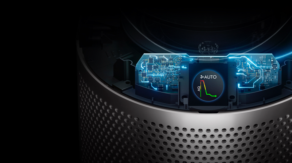 Internal sensing technology and LCD screen showing air quality