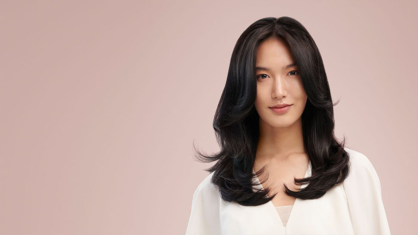 Mannequin portant un style c-curl lisse